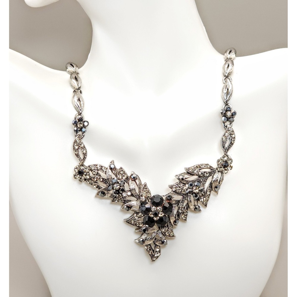 Vintage 1950s Marcasite Style Rhinestone Flower Necklace Bracelet Set Black Gray - Picture 2 of 16